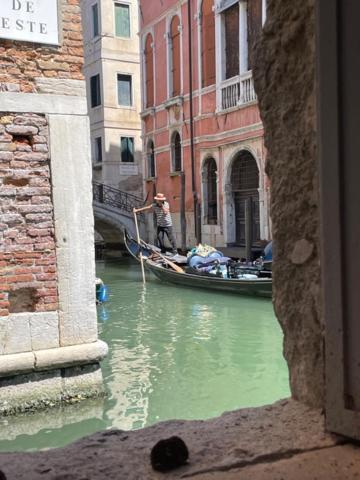 San Marco Apartment With Canal View Veneţia Exterior foto