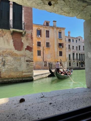 San Marco Apartment With Canal View Veneţia Exterior foto